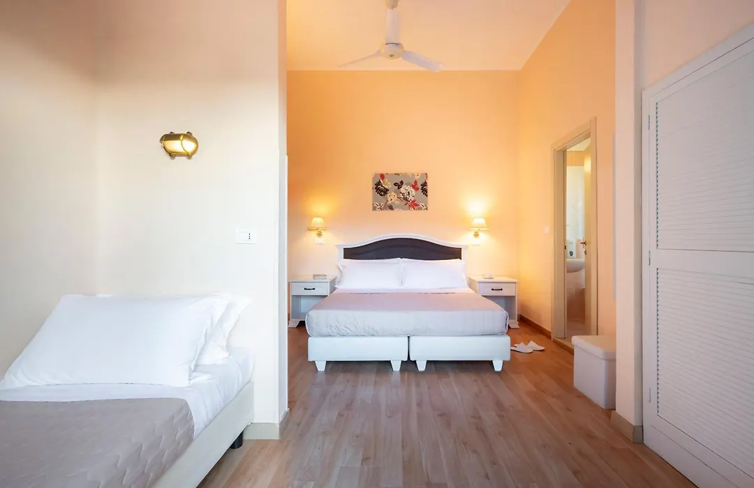 Hotel Ausonia-1